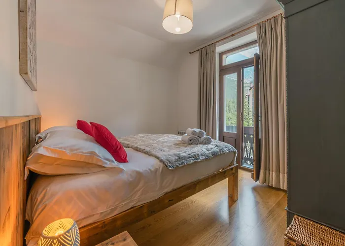 Whitmoore - Argentiere - Happy Chamonix