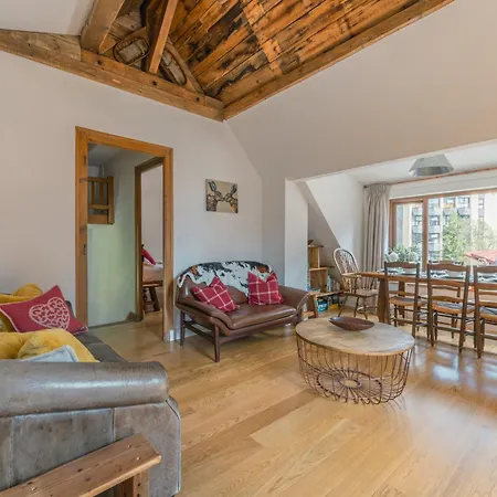 Chalet Whitmoore Argentiere - Walk To Grands Montets Sleeps 7 - Happy Rentals *