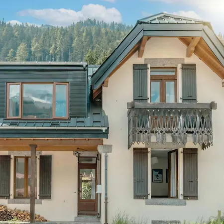 Chalet Whitmoore Argentiere - Walk To Grands Montets Sleeps 7 - Happy Rentals Chalet *