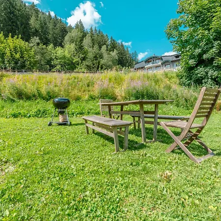 Chalet Whitmoore Argentiere - Walk To Grands Montets Sleeps 7 - Happy Rentals Chamonix
