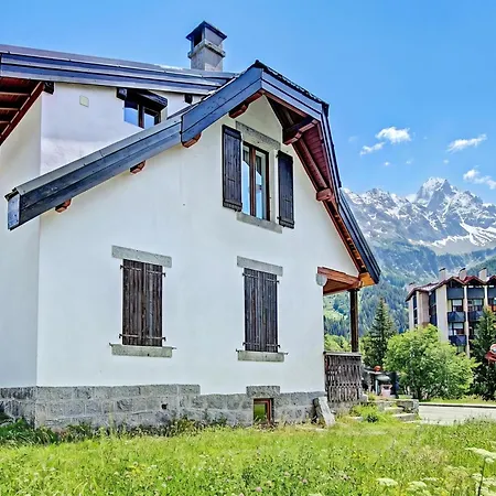 Chalet Whitmoore Argentiere - Walk To Grands Montets Sleeps 7 - Happy Rentals